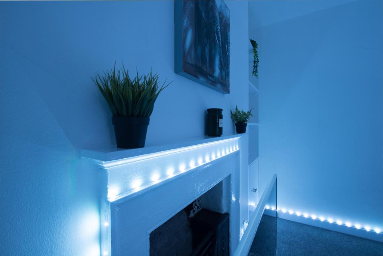 Luxe Maisonette- Parking, 4K Tvs, Leds, Local Snacks And More! Bath Exterior foto